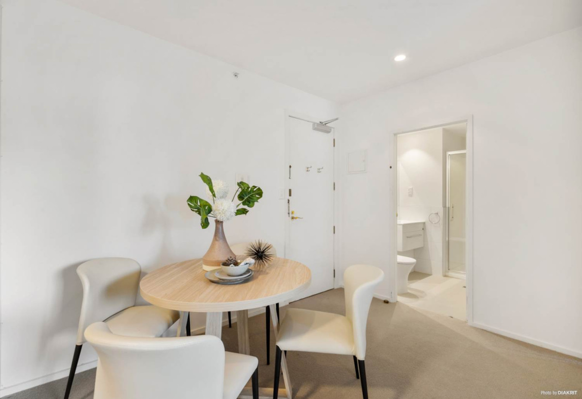 Auckland Girls’ Grammar School zone, 45m2 Freehold 1 bed 1 bath apartment with car park, 5D/14 Waterloo Quadrant, City Centre, Auckland