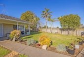 635m2 section, Motivated Vendors, Renovated Brick and tile 3 beds 1 bath house with double carport, 21 Waimai Avenue, Weymouth, Auckland