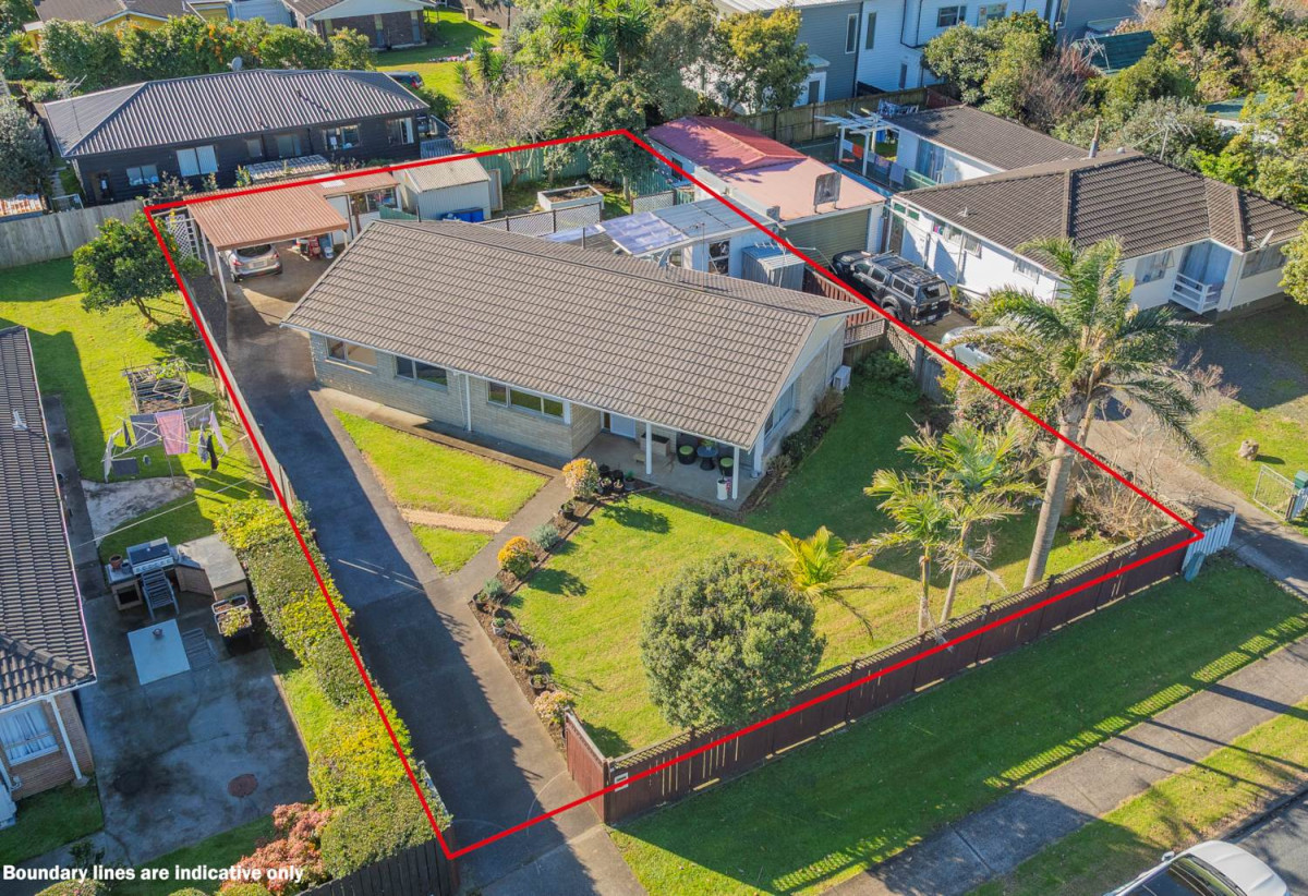 635m2 section, Motivated Vendors, Renovated Brick and tile 3 beds 1 bath house with double carport, 21 Waimai Avenue, Weymouth, Auckland