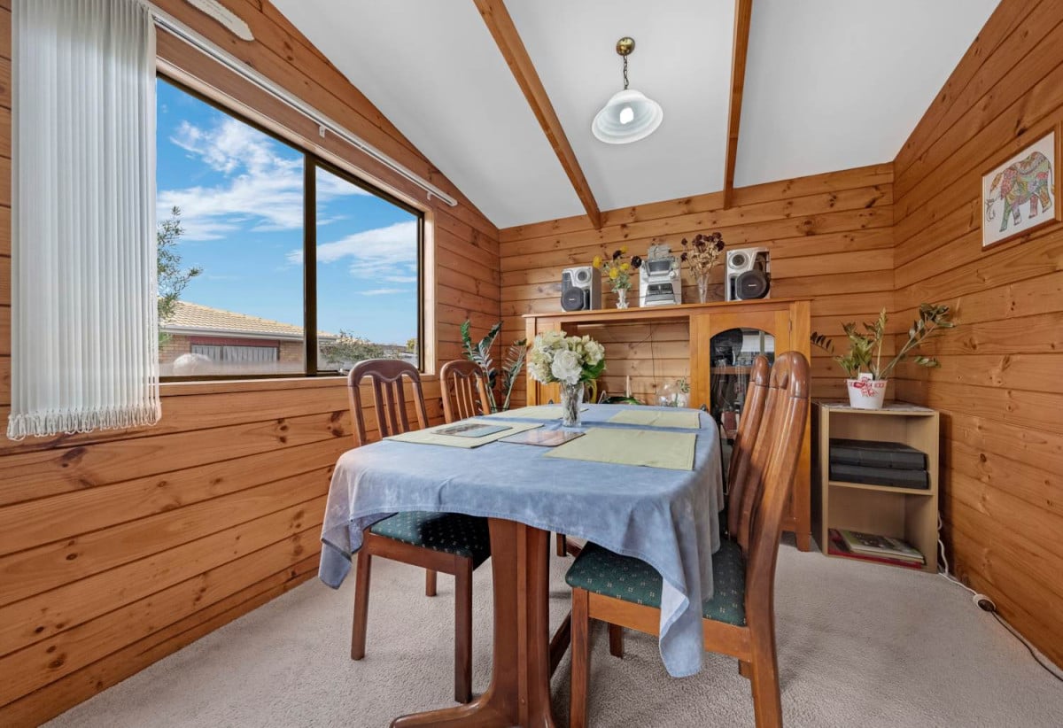 Half share of 1,219m² , 3 beds 1 bath house with Single garage, own separate driveway, extra car park, 2/94 Carruth Road, Papatoetoe, Auckland