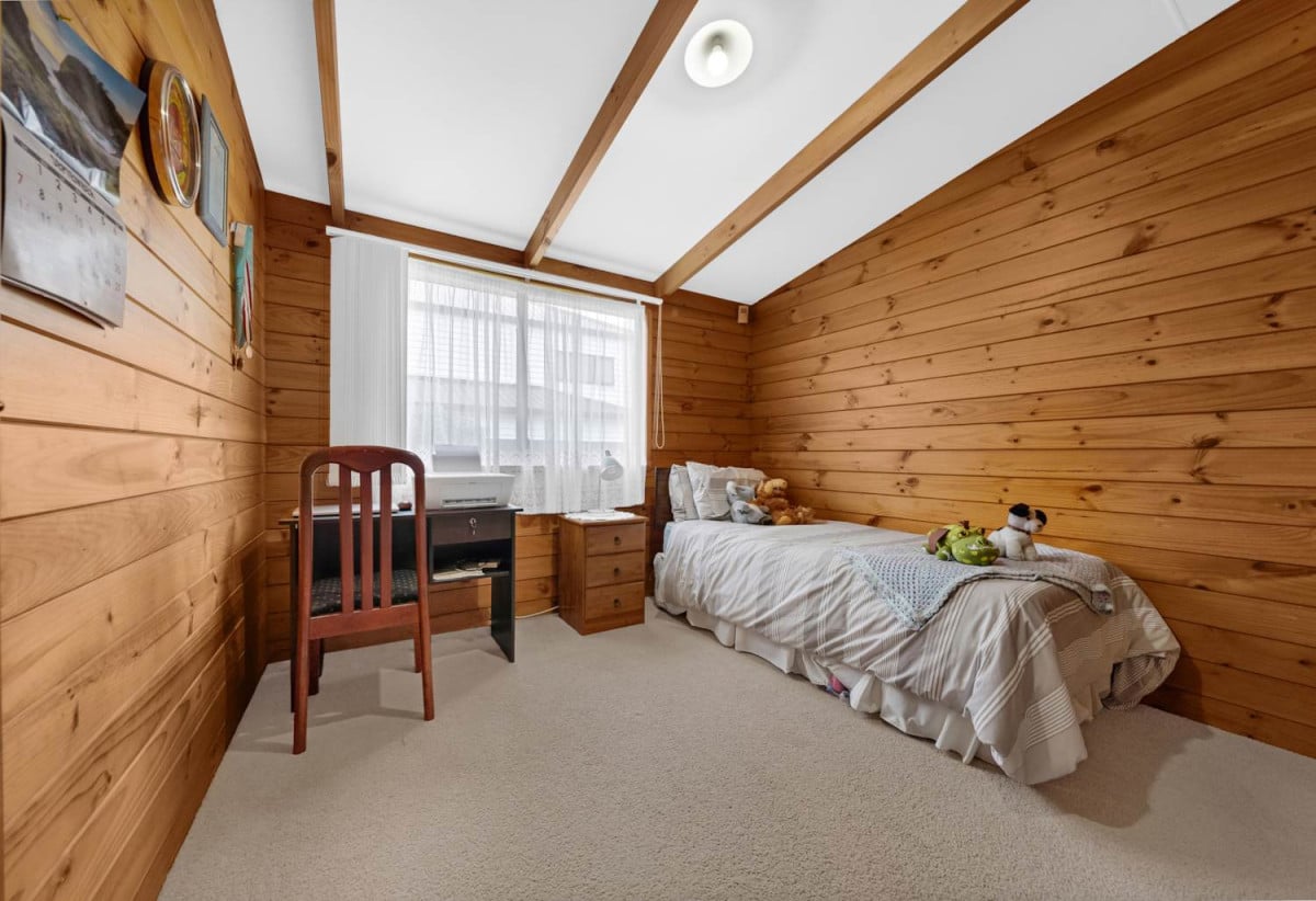 Half share of 1,219m² , 3 beds 1 bath house with Single garage, own separate driveway, extra car park, 2/94 Carruth Road, Papatoetoe, Auckland