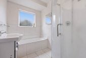 607m2 section, 3 beds 1 bath house with car parks, 35 Arnwood Street, Manurewa, Auckland