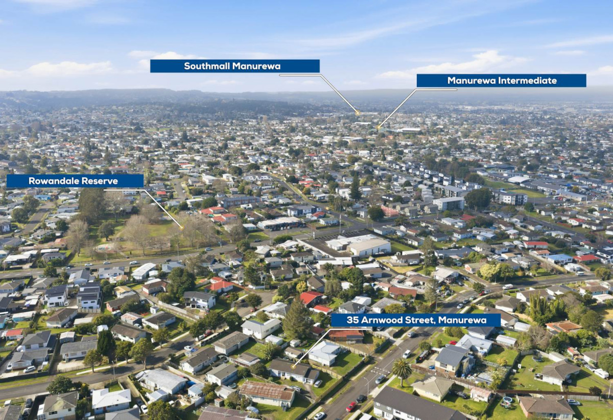 607m2 section, 3 beds 1 bath house with car parks, 35 Arnwood Street, Manurewa, Auckland