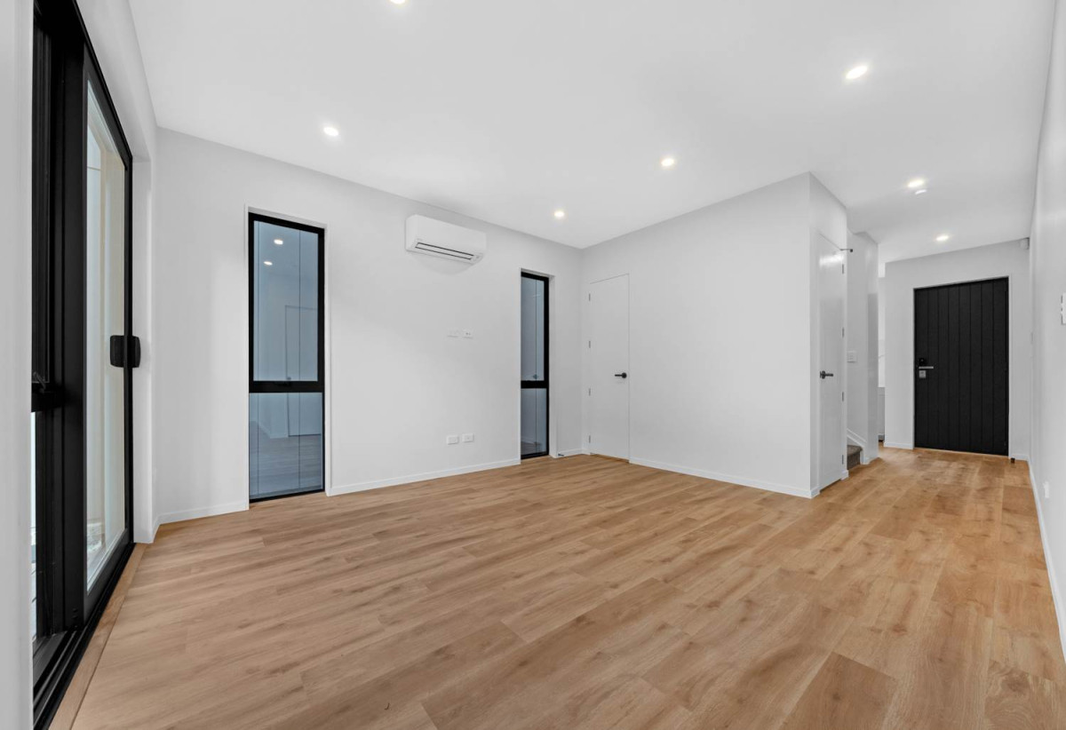 Brandnew standalone 4 beds 2.5 baths home with garage, Lot 2/10 Sandgate Avenue, Botany Downs, Auckland