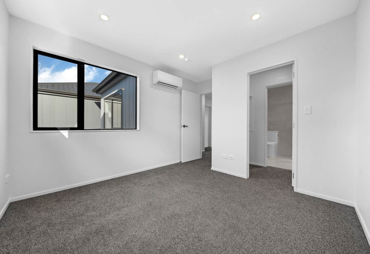 Brandnew standalone 4 beds 2.5 baths home with garage, Lot 2/10 Sandgate Avenue, Botany Downs, Auckland