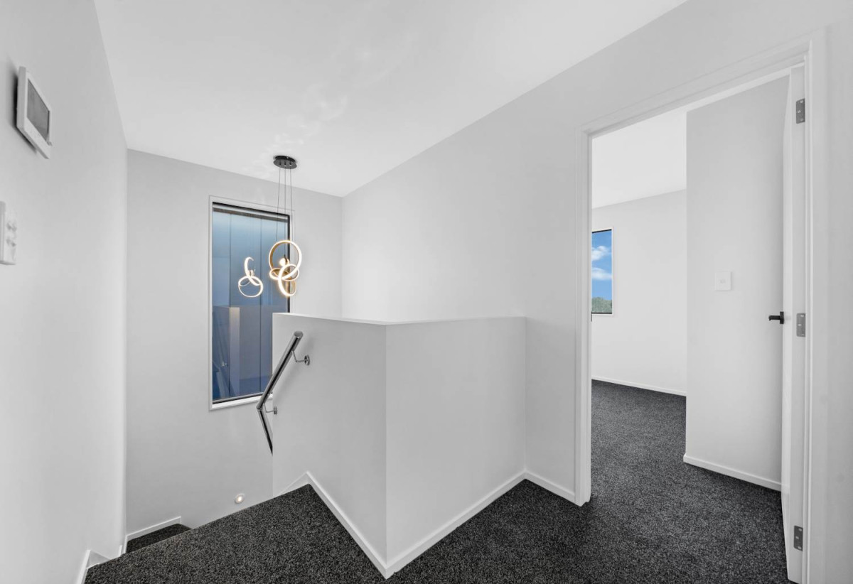 Brandnew standalone 4 beds 2.5 baths home with garage, Lot 2/10 Sandgate Avenue, Botany Downs, Auckland