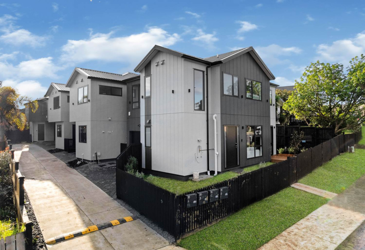 Brandnew standalone 4 beds 2.5 baths home with garage, Lot 1/10 Sandgate Avenue, Botany Downs, Auckland