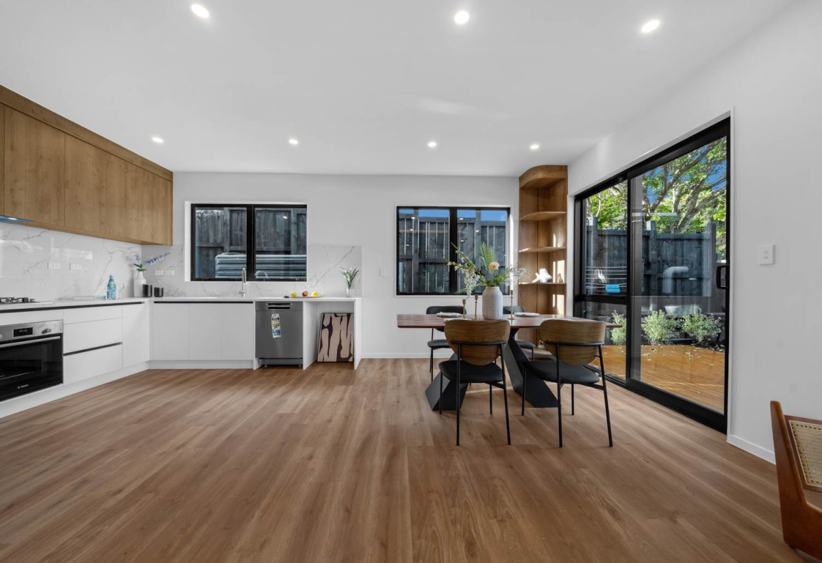 Brandnew standalone 4 beds 2.5 baths home with garage, Lot 1/10 Sandgate Avenue, Botany Downs, Auckland