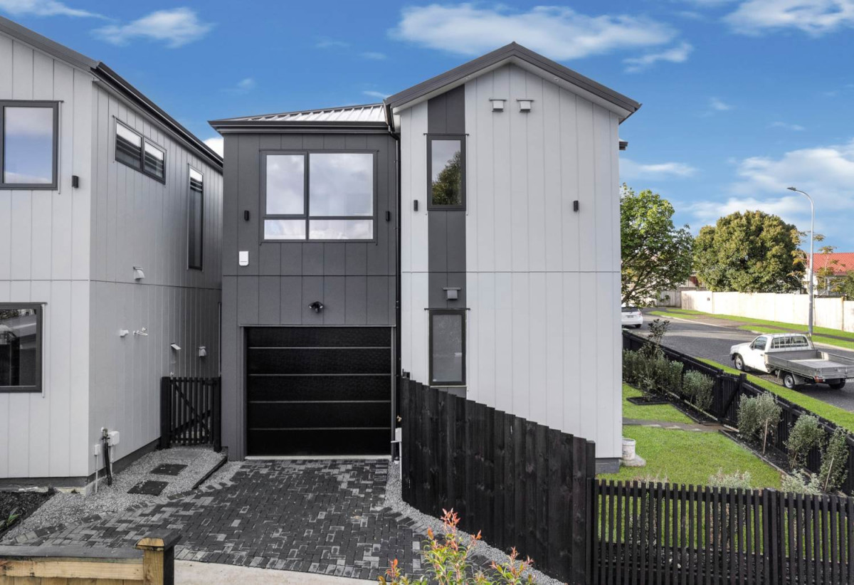 Brandnew standalone 4 beds 2.5 baths home with garage, Lot 1/10 Sandgate Avenue, Botany Downs, Auckland