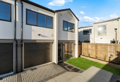 Brandnew 4 beds 3.5 baths home with garage, 5/35 Royton Avenue, Mangere East, Auckland