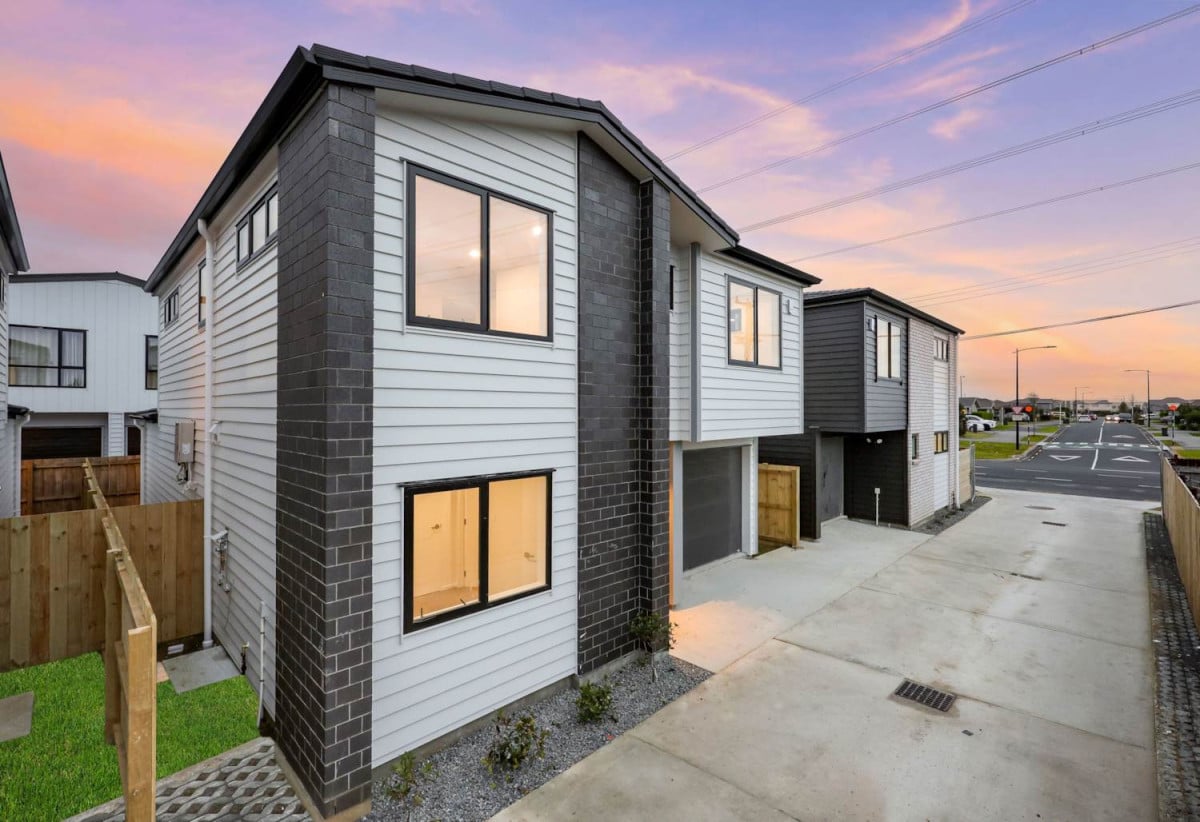 10-Year Master Build Guarantee, Brandnew standalone 4 beds 3.5 baths home with garage, Lot 2/30 Airfield Road, Takanini, Auckland