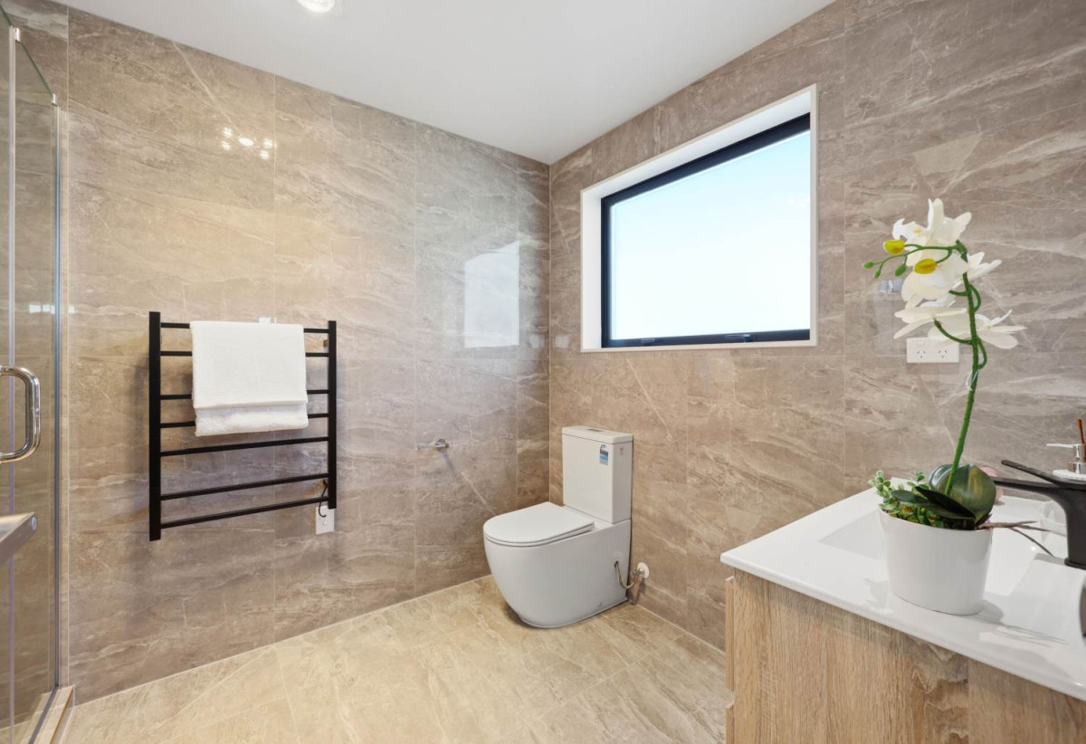 Brandnew standalone 4 beds (2 ensuites) 3 baths home with garage, Lot 3/30 Airfield Road, Takanini, Auckland