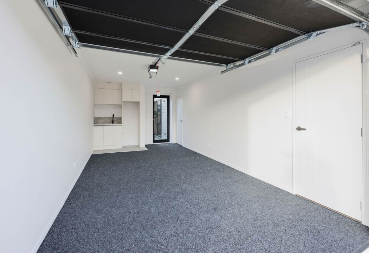 Brandnew standalone 4 beds (2 ensuites) 3 baths home with garage, Lot 3/30 Airfield Road, Takanini, Auckland