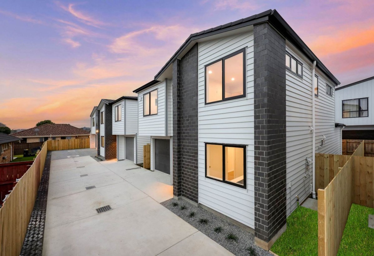 Brandnew standalone 4 beds (2 ensuites) 3 baths home with garage, Lot 3/30 Airfield Road, Takanini, Auckland