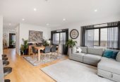 2 kitchens, 6 beds (4 ensuites) 5.5 baths house with double garage and 2 beds granny, 58 Lime Hill Rise, Flat Bush, Auckland