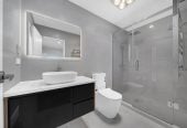 2 kitchens, 8 beds (3 ensuites) 5.5 baths house with double garage and 3 beds granny, 12 Uru Drive, Flat Bush, Auckland