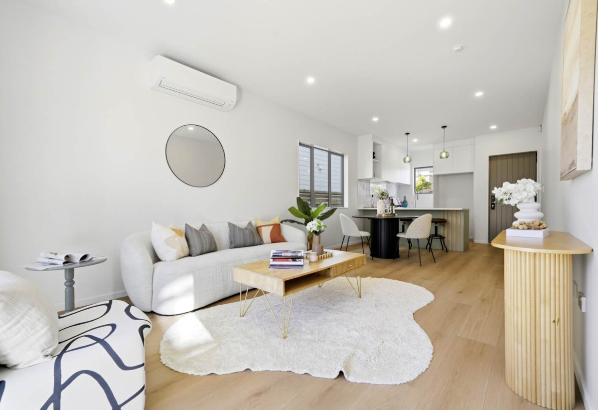 Brandnew standalone 4 beds 2.5 baths house with garage, 22 Flax Street, Westgate, Auckland