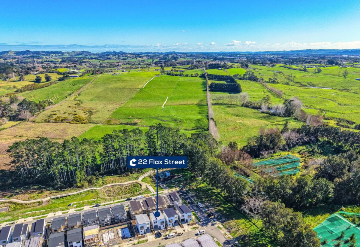 Brandnew standalone 4 beds 2.5 baths house with garage, 22 Flax Street, Westgate, Auckland