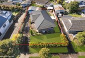 607m2 section, Brick and tile 3 beds 1 bath house with standalone double garage, 16 Harford Place, Pakuranga Heights, Auckland