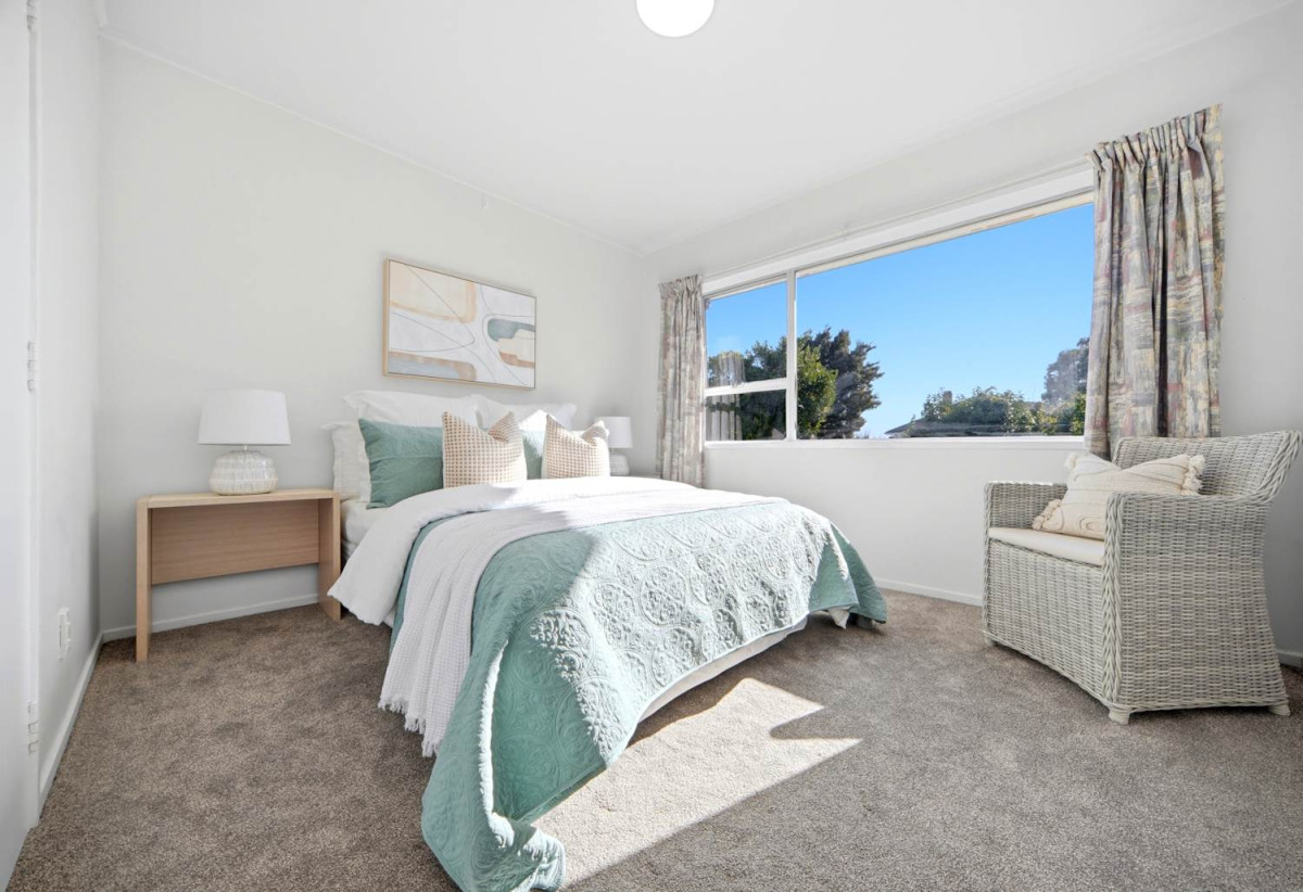Motivated Vendors – Must Sell!, Double Grammar school zone (AGGS & MAGS), 2 beds 1 bath unit with car park, Solid concrete block and brick construction, 10/32 Arabi Street, Sandringham, Auckland