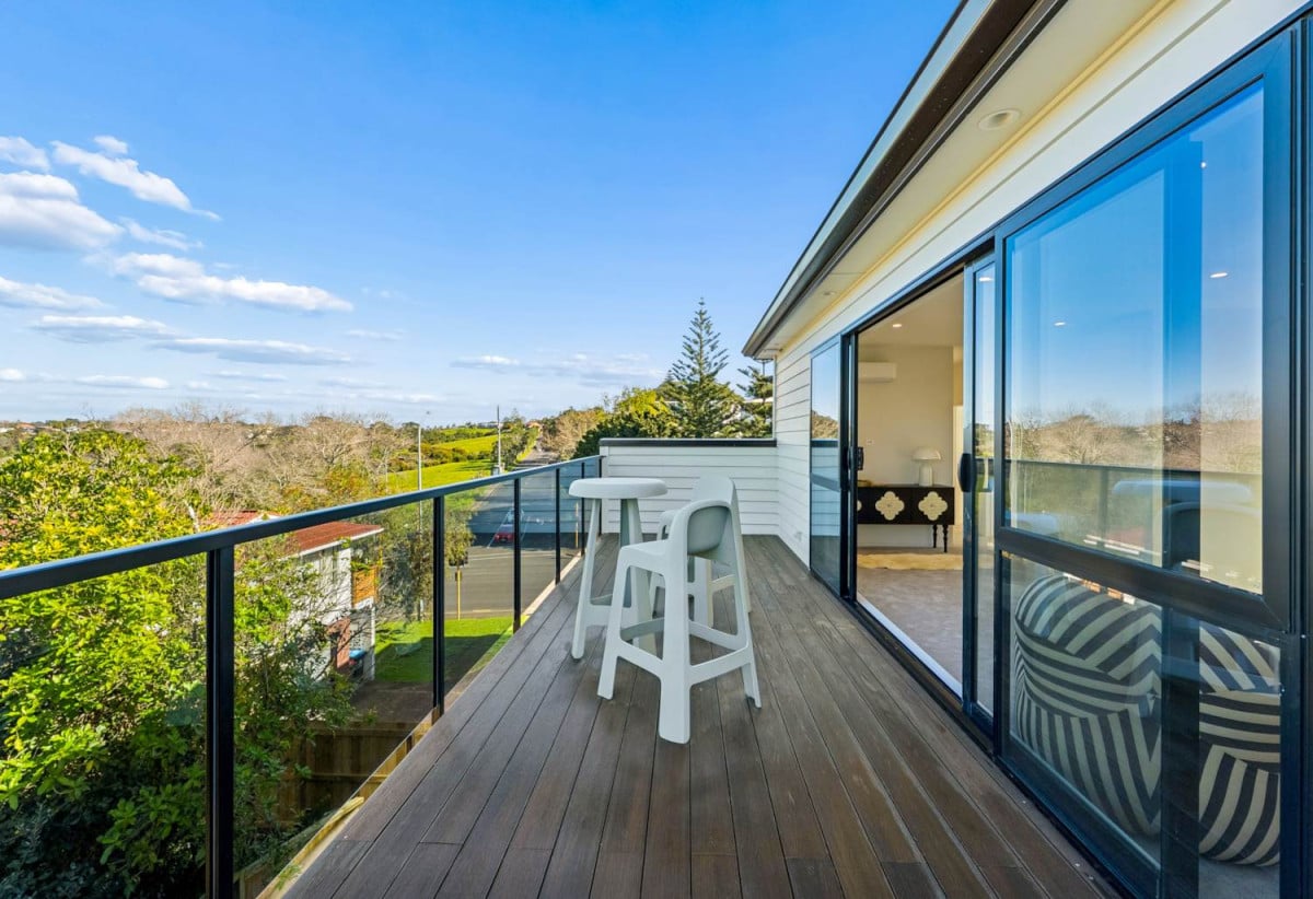 2 kitchens, Brandnew standalone 5 beds 4 baths home with double garage, 113a Queenstown Road, Onehunga, Auckland