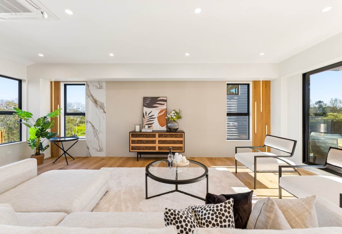 2 kitchens, Brandnew standalone 5 beds 4 baths home with double garage, 113a Queenstown Road, Onehunga, Auckland