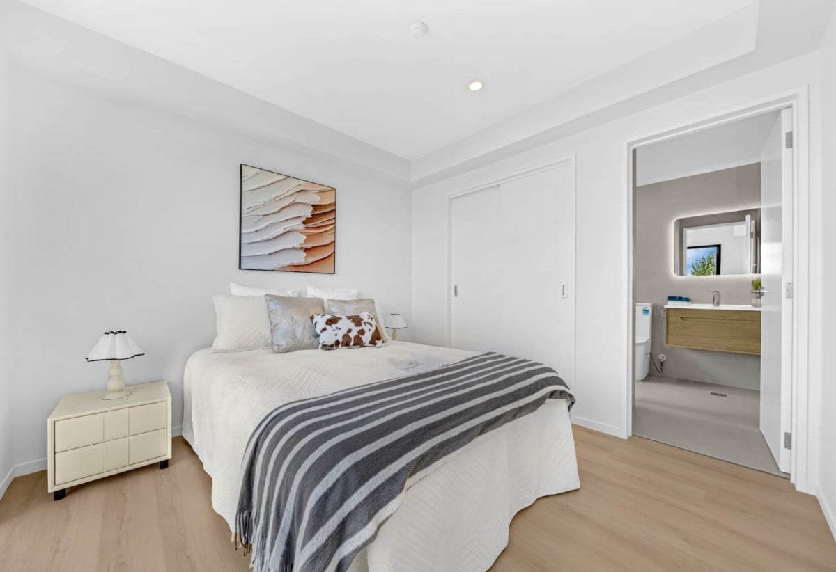 Brandnew 3 beds 3 baths home with garage, Downstairs Ensuite Bedroom with Separate Access, Walk to schools, supermarkets, cafes, and parks, Lot 5/50 Farringdon Street, Glen Innes, Auckland