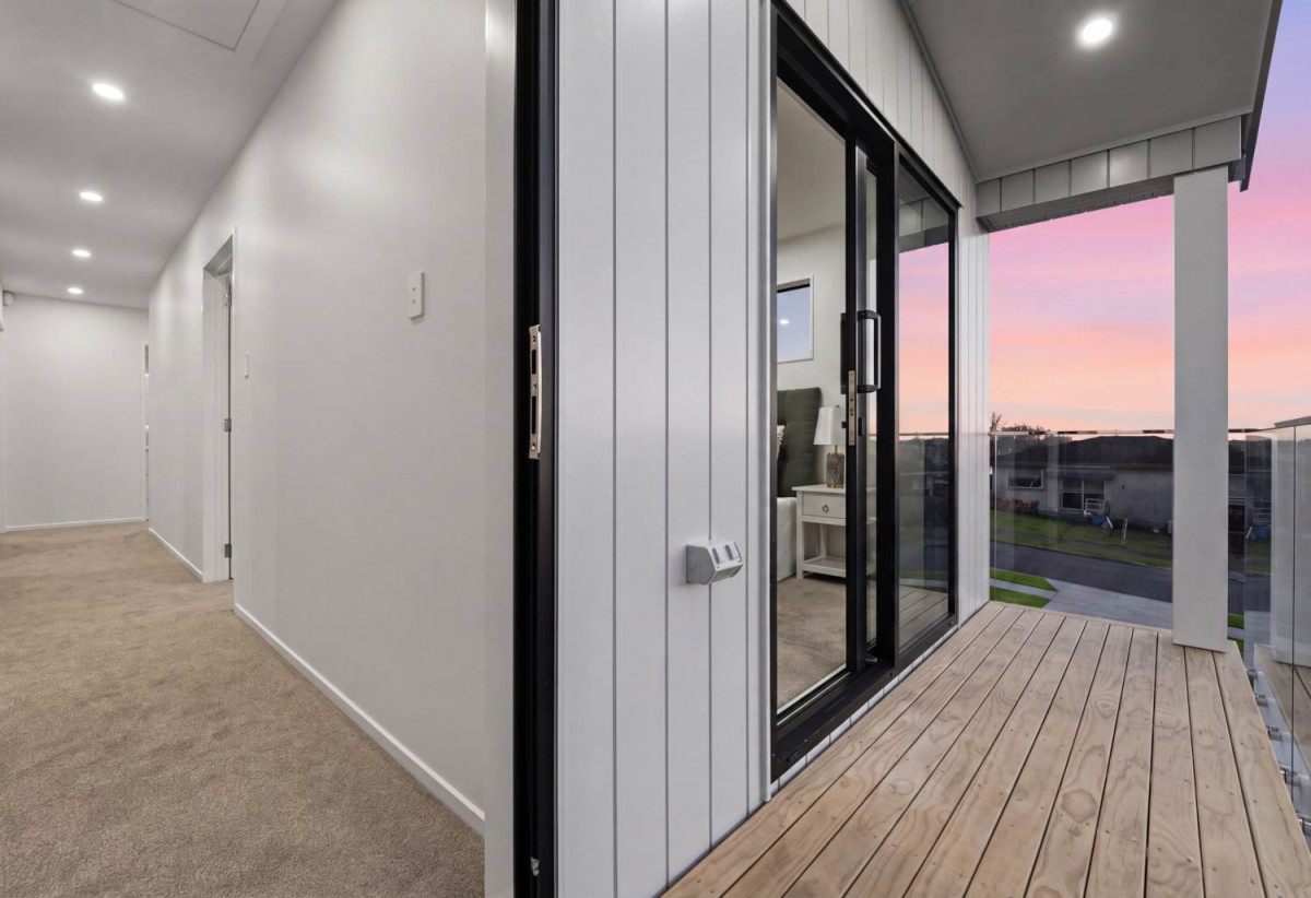 Master Builder Warranty, Brandnew standalone 5 beds 3.5 baths with garage, Lot 3/31 Cherry Road, Bucklands Beach, Auckland