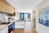With View, Brandnew freehold 3 beds ( 2 semi-ensuites) 2.5 baths home with car park, 2/73 Glendale Road, Glen Eden, Auckland