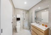 With View, Brandnew freehold 3 beds ( 2 semi-ensuites) 2.5 baths home with car park, 2/73 Glendale Road, Glen Eden, Auckland