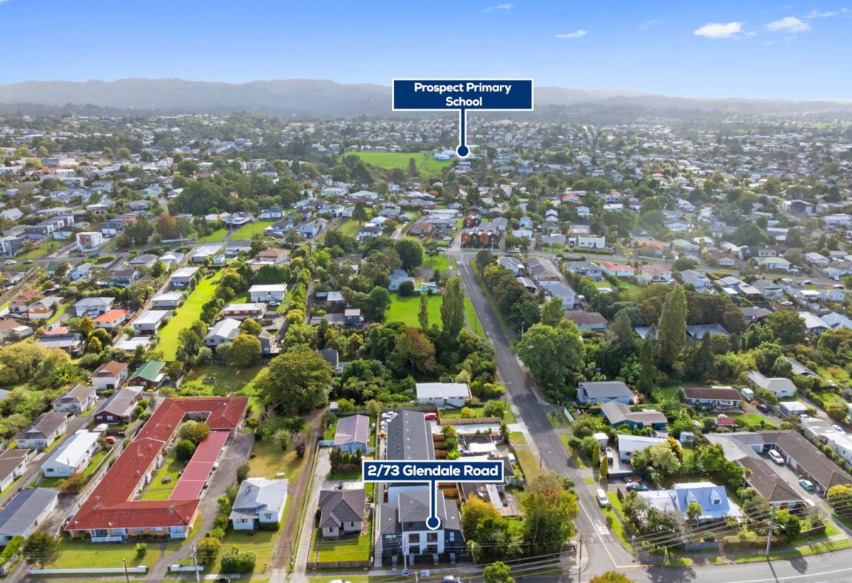 With View, Brandnew freehold 3 beds ( 2 semi-ensuites) 2.5 baths home with car park, 2/73 Glendale Road, Glen Eden, Auckland
