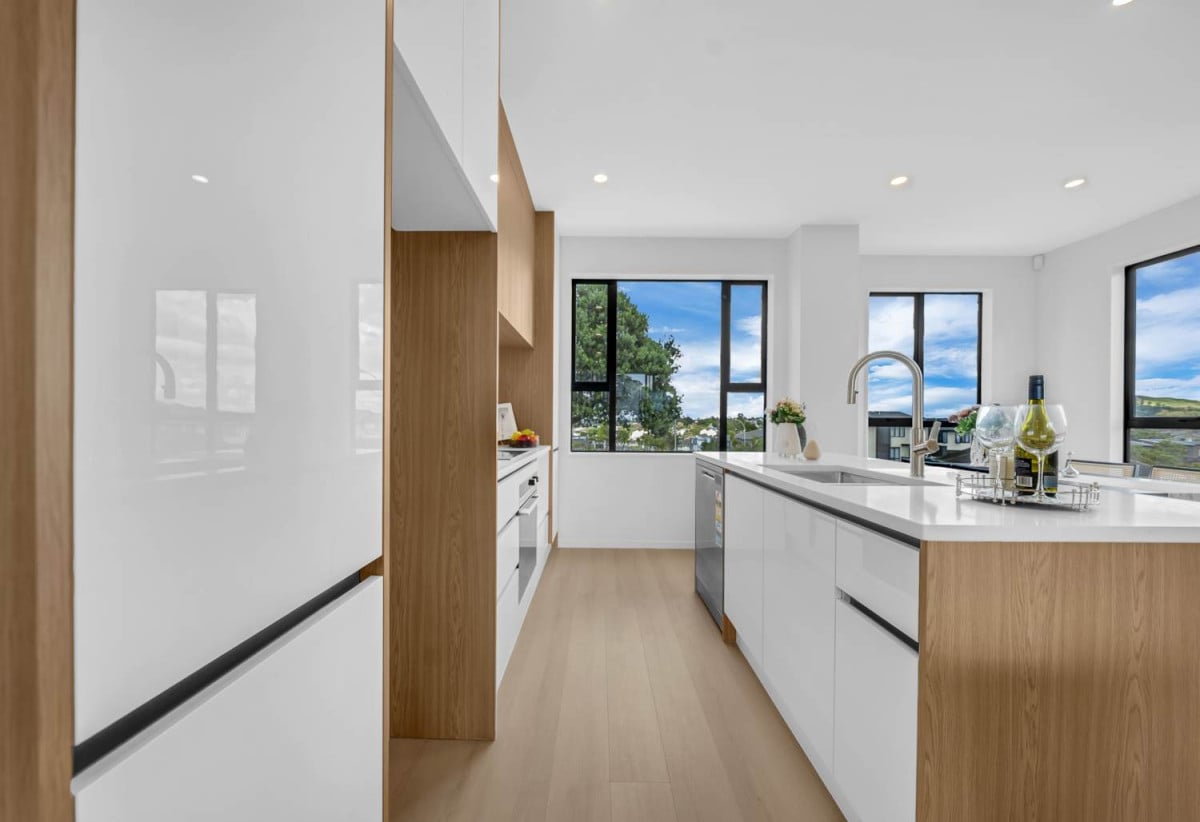 Brandnew 3 beds 3 baths home with garage, Downstairs Ensuite Bedroom with Separate Access, Walk to schools, supermarkets, cafes, and parks, Lot 5/50 Farringdon Street, Glen Innes, Auckland