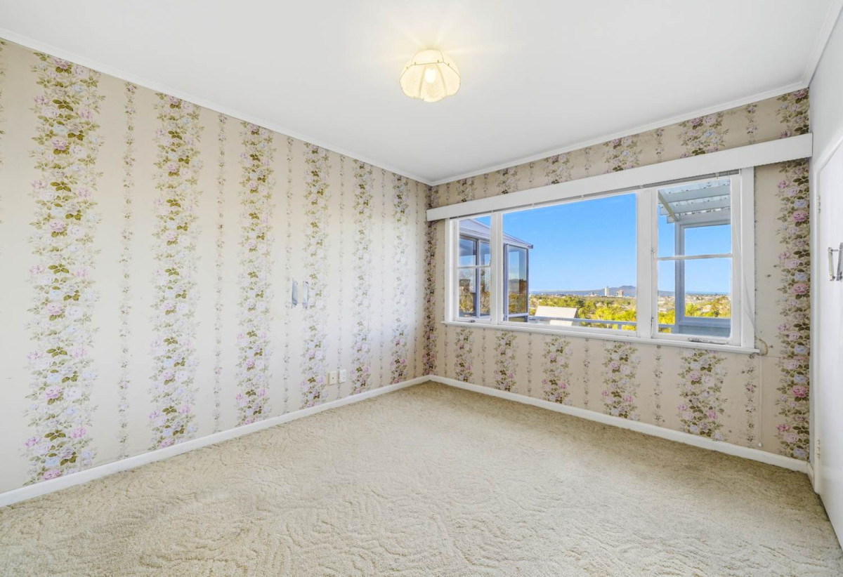 1576m2 section, Once in 70+ Years, Built and lovingly owned by the same family since 1954, 3 beds 1 bath house with garage, 0.3 km to Willow Park School, 257 Glenfield Road, Hillcrest, Auckland