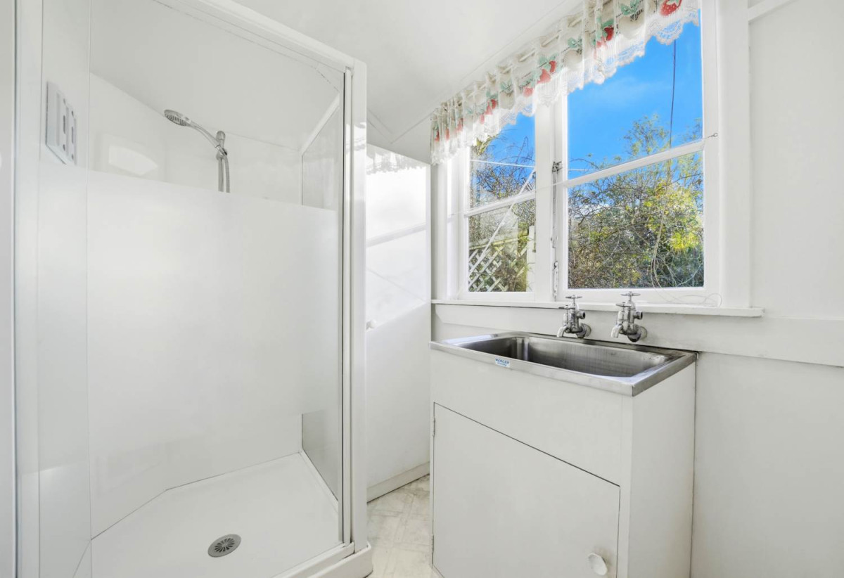 1576m2 section, Once in 70+ Years, Built and lovingly owned by the same family since 1954, 3 beds 1 bath house with garage, 0.3 km to Willow Park School, 257 Glenfield Road, Hillcrest, Auckland