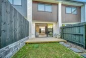 Enquiries over $500k, Brandnew 2 beds 1 bath home, move-in ready, 0.7 km to Royal Road School, 2/106 Triangle Road, Massey, Auckland