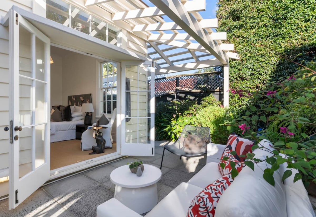 574m2 section, Double Grammar school zone (AGS & EGGS), Owners relocating overseas, Beautifully restored 3 beds + office room 2 baths house with double garage, 25 Earle Street, Parnell, Auckland