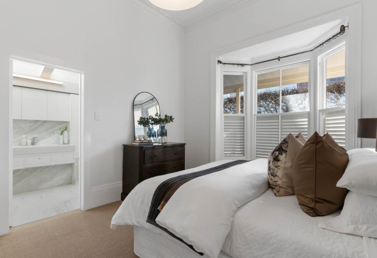 574m2 section, Double Grammar school zone (AGS & EGGS), Owners relocating overseas, Beautifully restored 3 beds + office room 2 baths house with double garage, 25 Earle Street, Parnell, Auckland