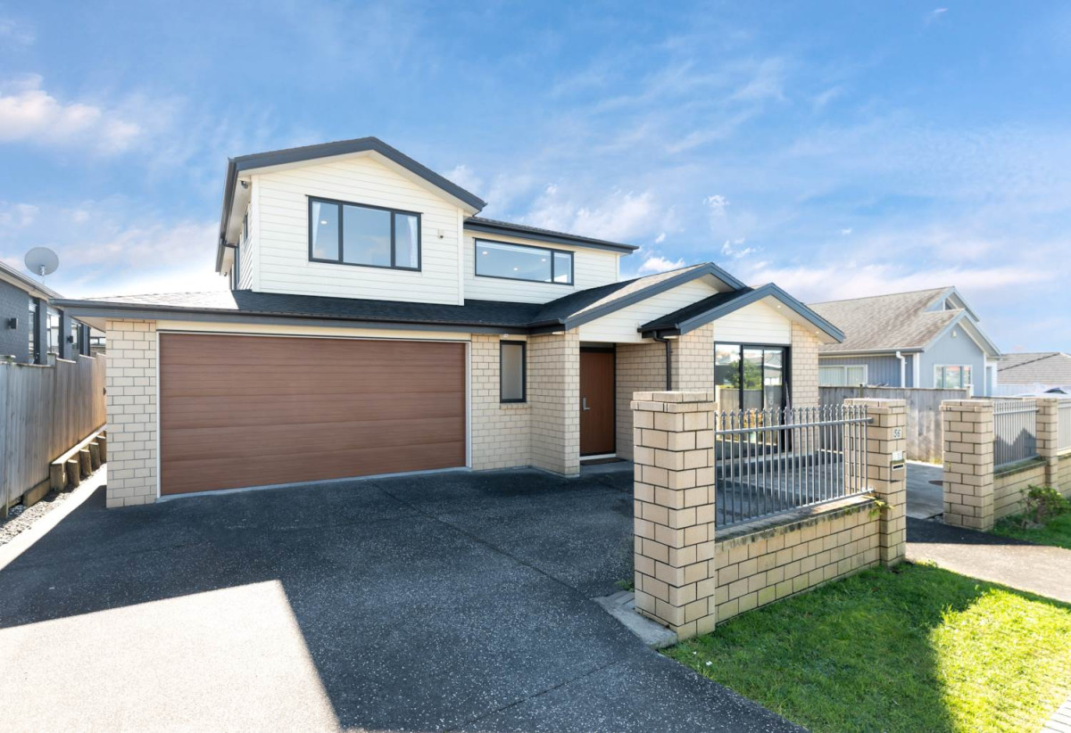 501m2 section, 2 kitchens, 5 beds 3.5 baths house with double garage and 2 beds granny, 56 Taikura Avenue, Red Beach, Auckland