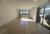 For rent, No smoking allowed. Pets considered on request. 3 beds 2 baths townhouse with car park, available now, 71A Cornwall Road, Papatoetoe, Auckland