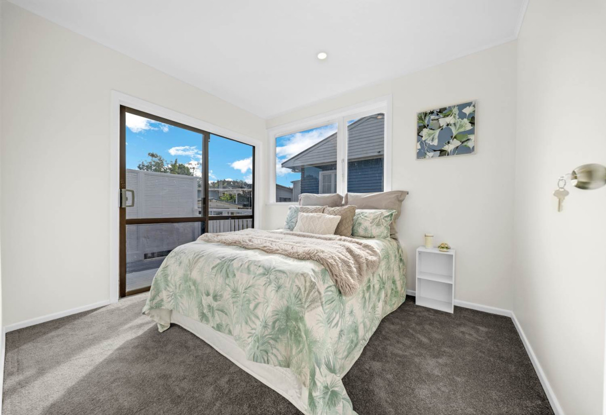 809m2 section, Motivated vendor, Renovated Brick and tile 3 beds 1 bath house with garage, 19 Sherwood Avenue, Te Atatu South, Auckland