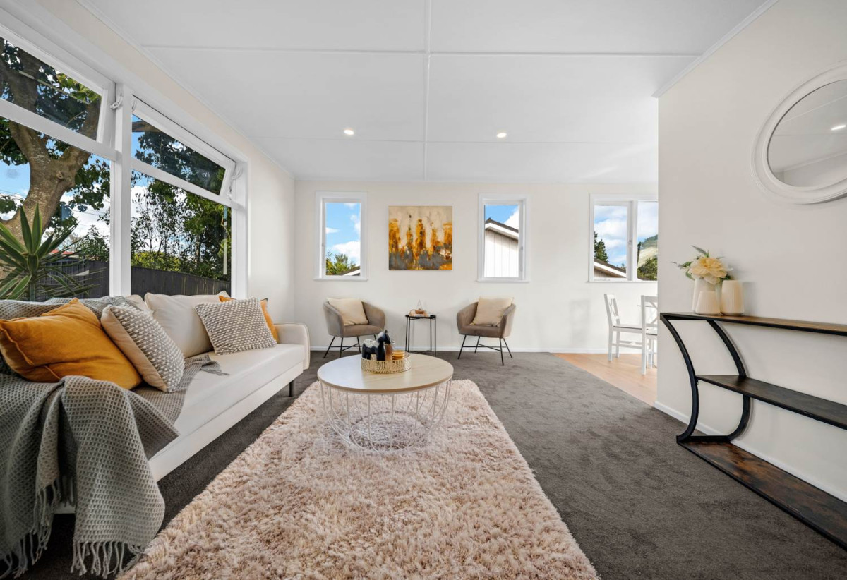 809m2 section, Motivated vendor, Renovated Brick and tile 3 beds 1 bath house with garage, 19 Sherwood Avenue, Te Atatu South, Auckland
