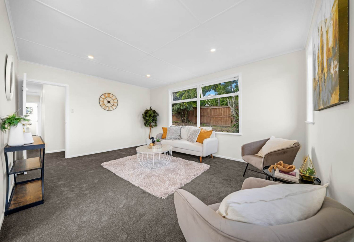 809m2 section, Motivated vendor, Renovated Brick and tile 3 beds 1 bath house with garage, 19 Sherwood Avenue, Te Atatu South, Auckland