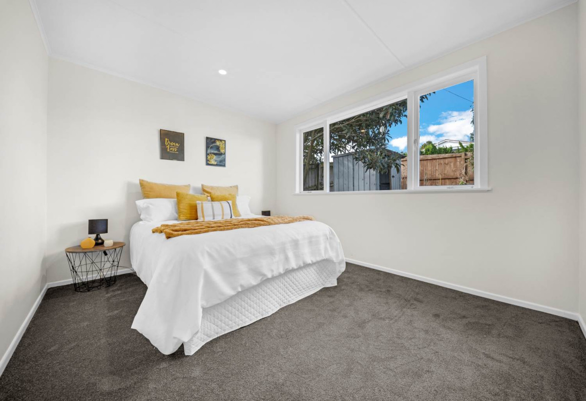809m2 section, Motivated vendor, Renovated Brick and tile 3 beds 1 bath house with garage, 19 Sherwood Avenue, Te Atatu South, Auckland
