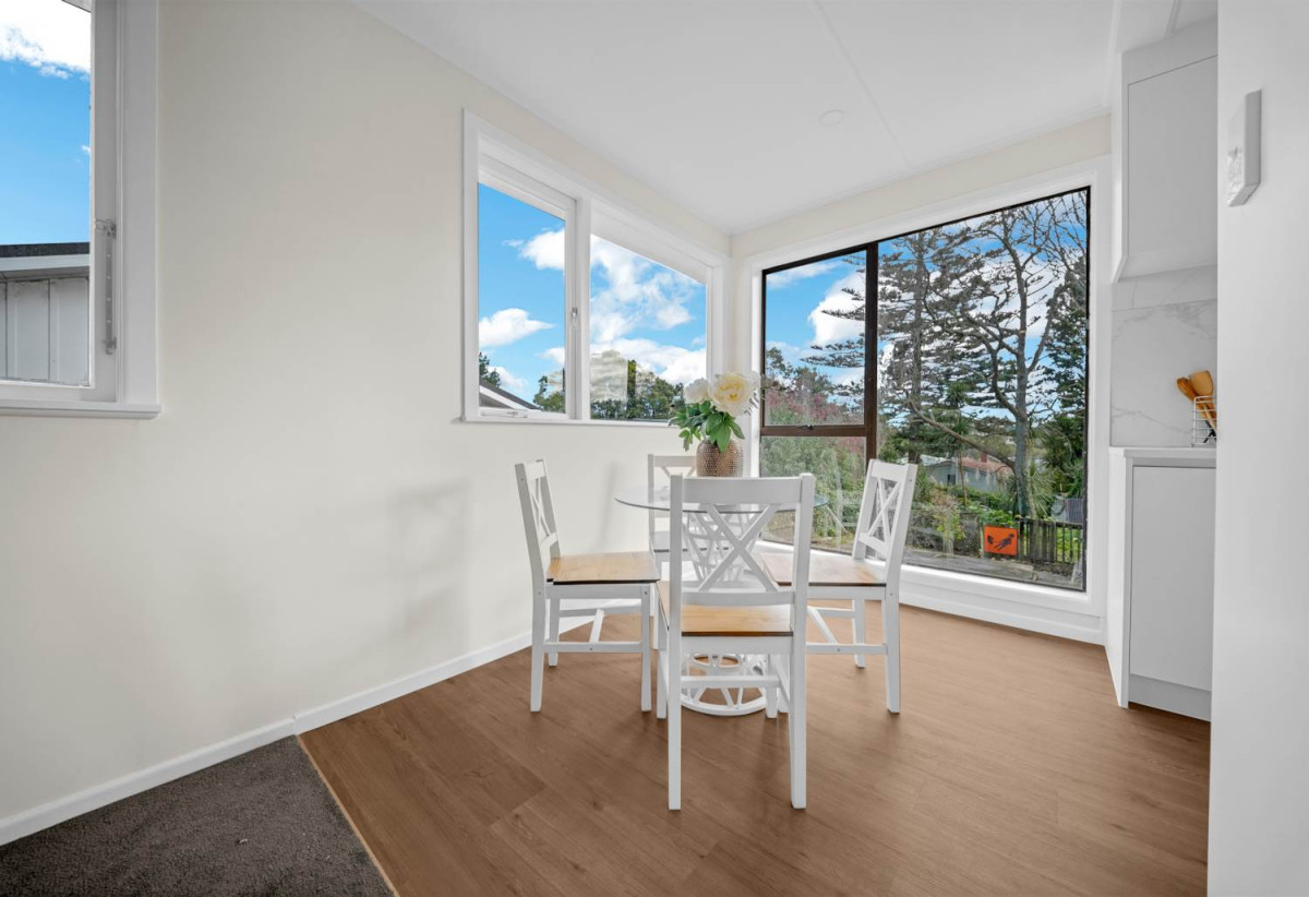 809m2 section, Motivated vendor, Renovated Brick and tile 3 beds 1 bath house with garage, 19 Sherwood Avenue, Te Atatu South, Auckland