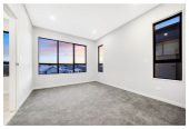 Motivated vendor, Brandnew 5 beds 3 baths house with garage, 28 Bannockburn Road, Opaheke, Auckland