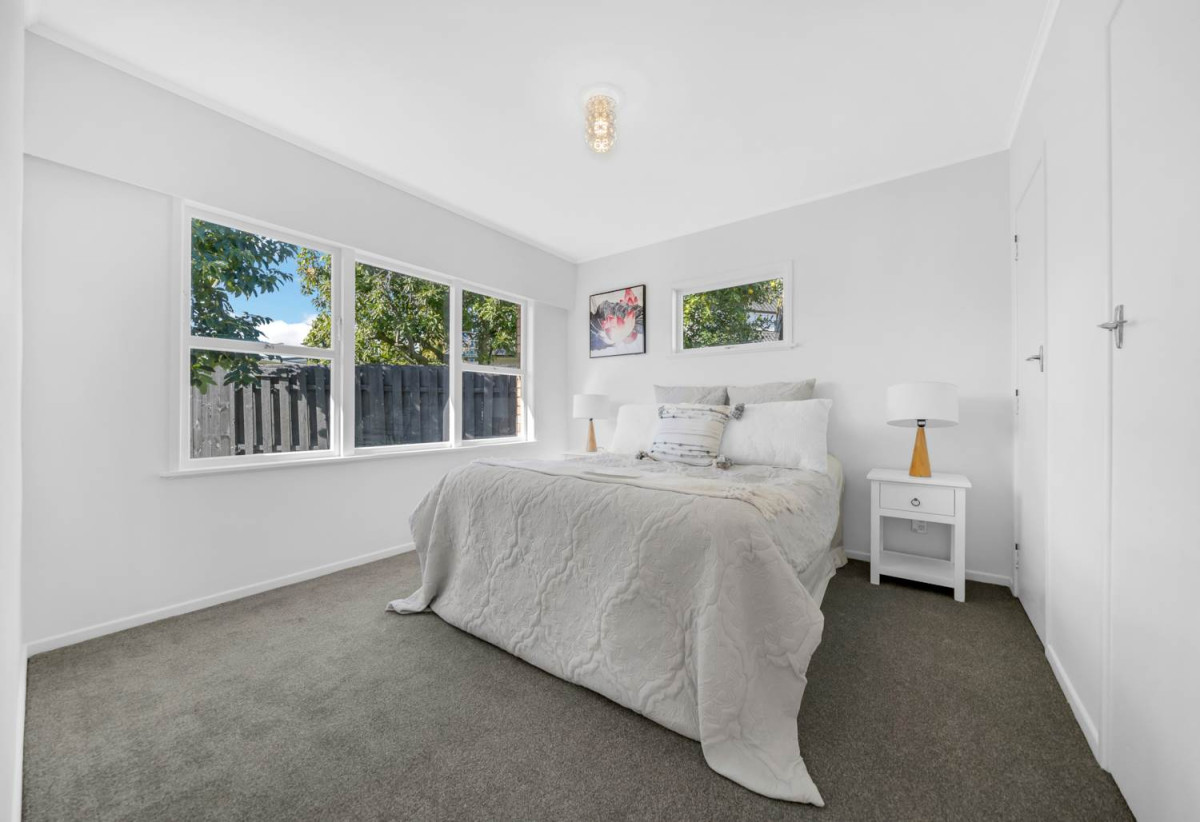 Renovated Brick and tile 2 beds 1 bath home with carport, 1/9 Glenties Lane, Ellerslie, Auckland