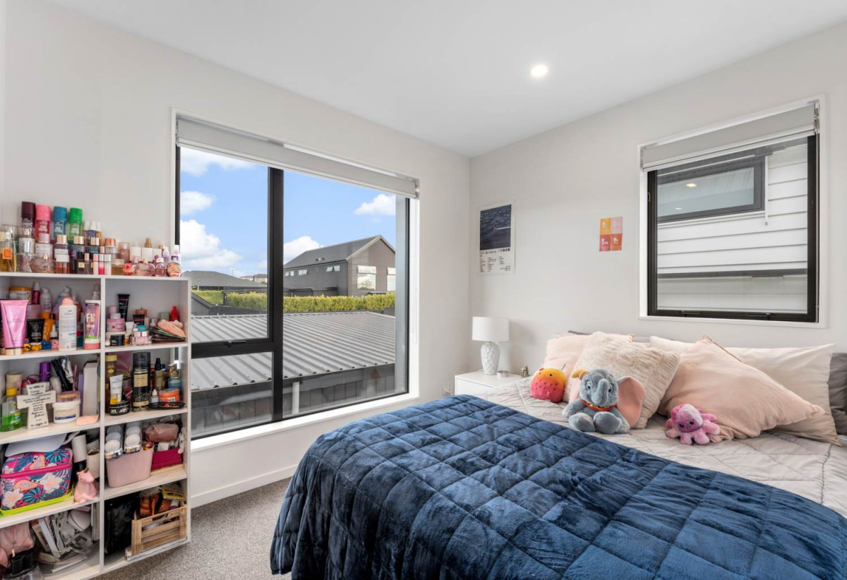 Modern, Low Maintenance Living in Milldale, Freehold 3 beds 1.5 baths townhouse with garage, 5/3 Walsh Road, Wainui, Auckland