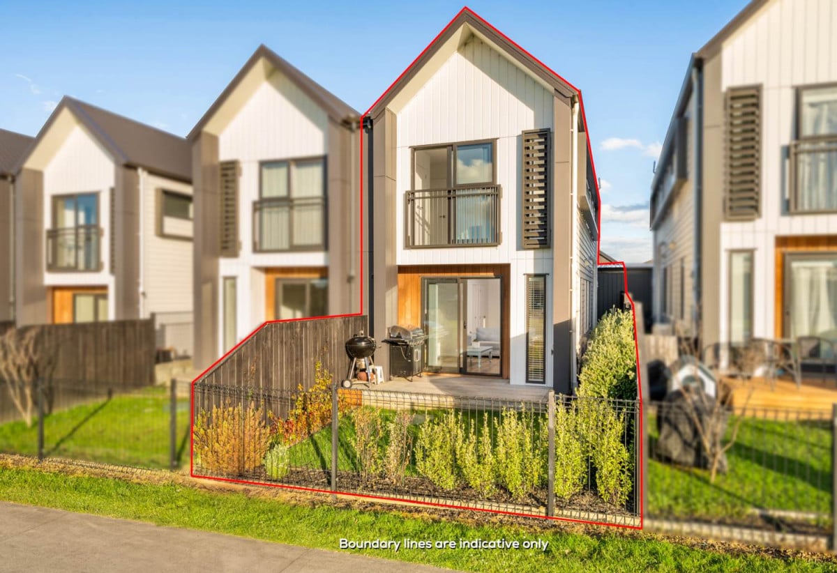 Modern, Low Maintenance Living in Milldale, Freehold 3 beds 1.5 baths townhouse with garage, 5/3 Walsh Road, Wainui, Auckland
