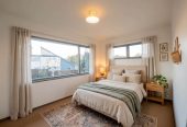 607m2 section, Brick and tile 3 beds 1 bath house with standalone double garage, 16 Harford Place, Pakuranga Heights, Auckland