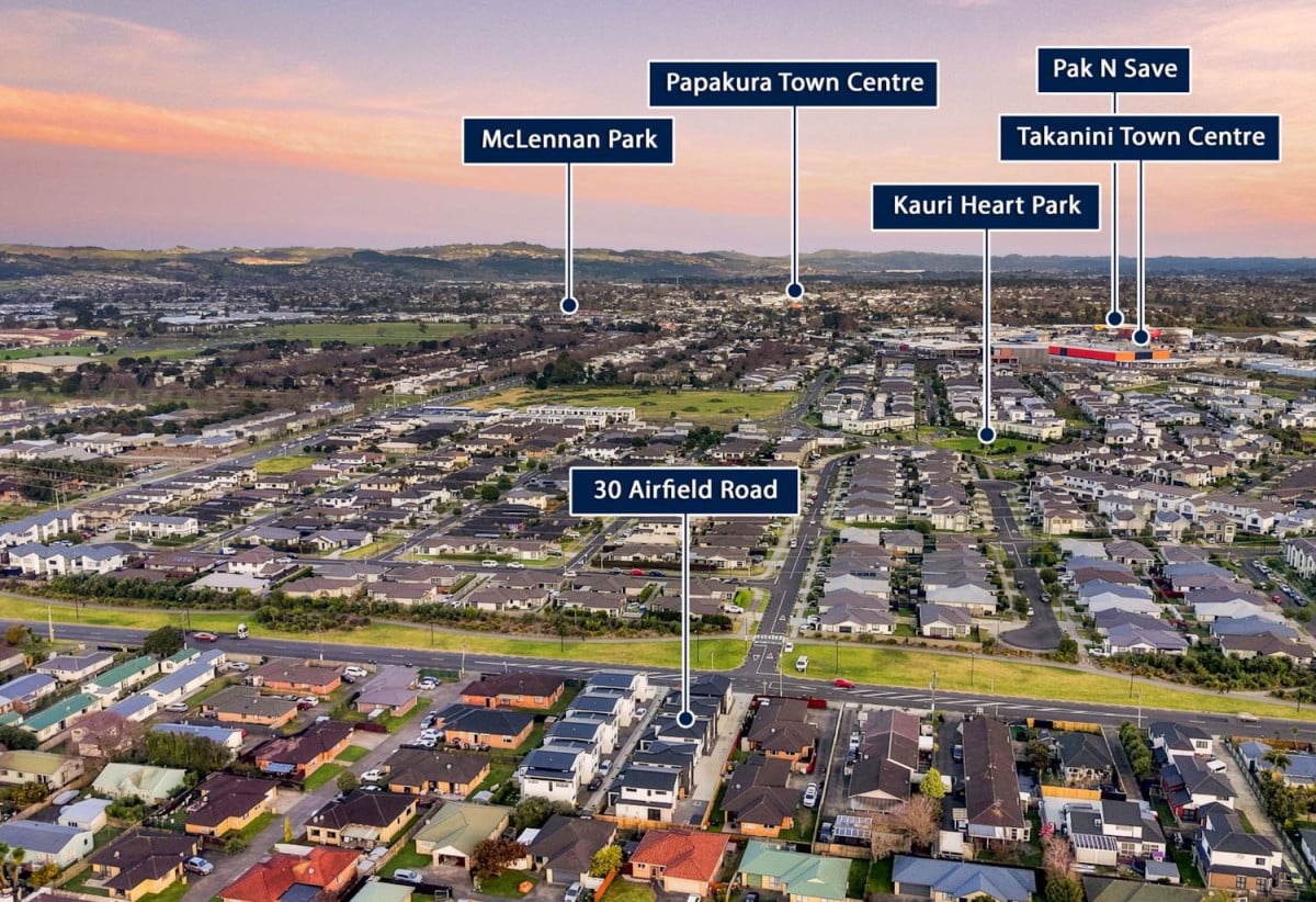 Brandnew standalone 4 beds (2 ensuites) 3 baths home with garage, Lot 3/30 Airfield Road, Takanini, Auckland